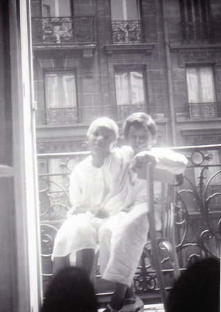 Michele and Barbara in Paris 1961